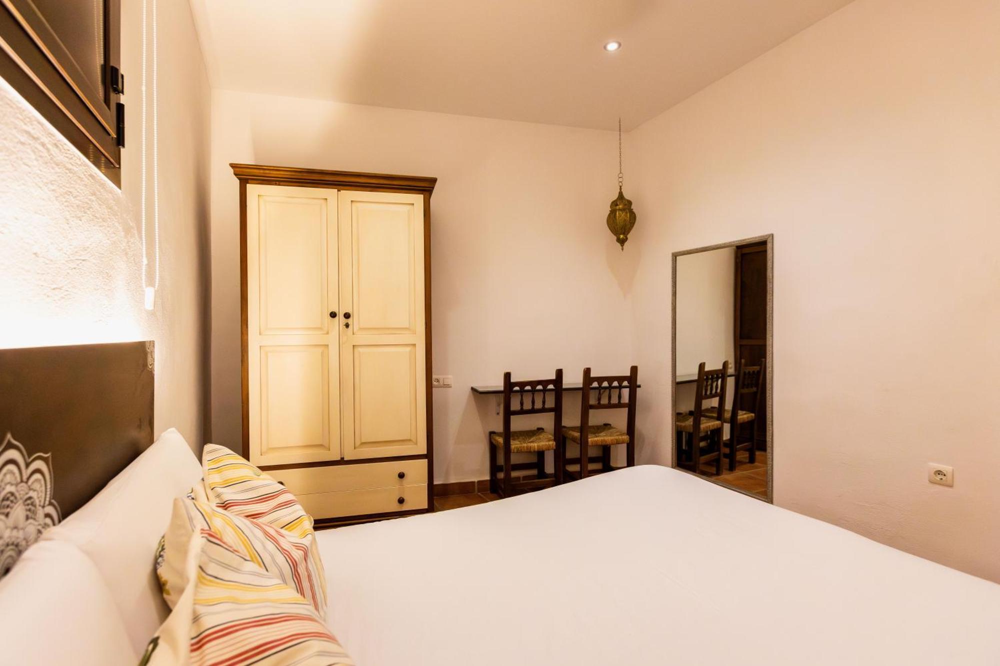 Apartamento Centrico Con Patio Exterior En El Mejor Barrio De Granada El Realejo ภายนอก รูปภาพ